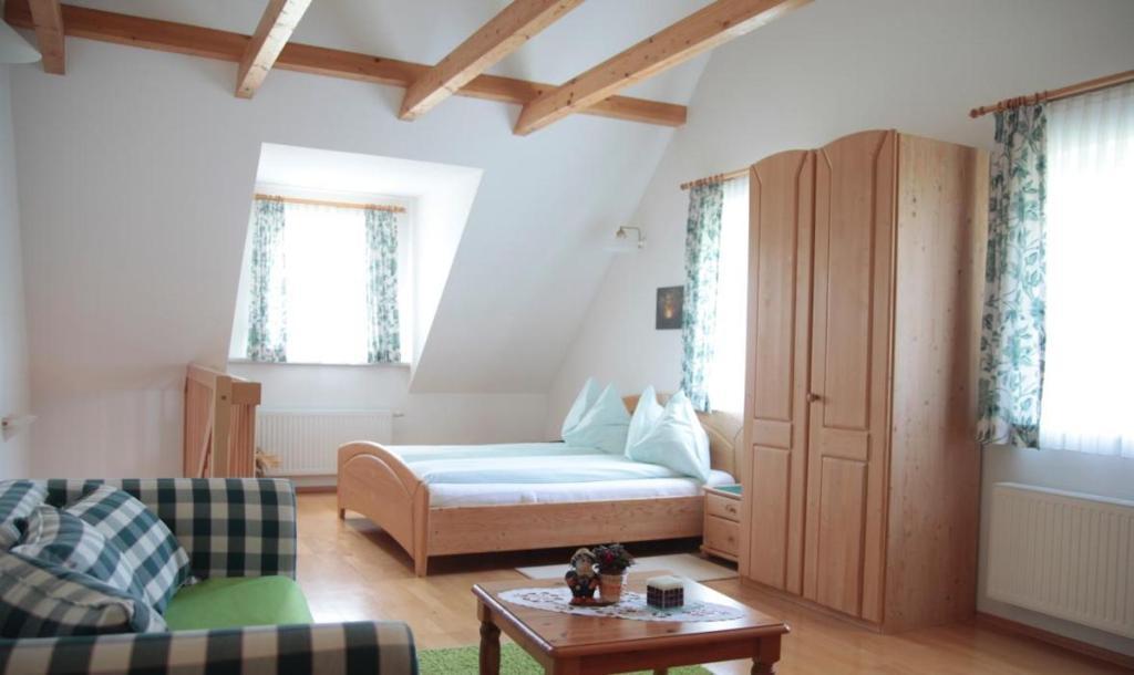 Ferienhof Uhudler-Arkaden Stegersbach Room photo