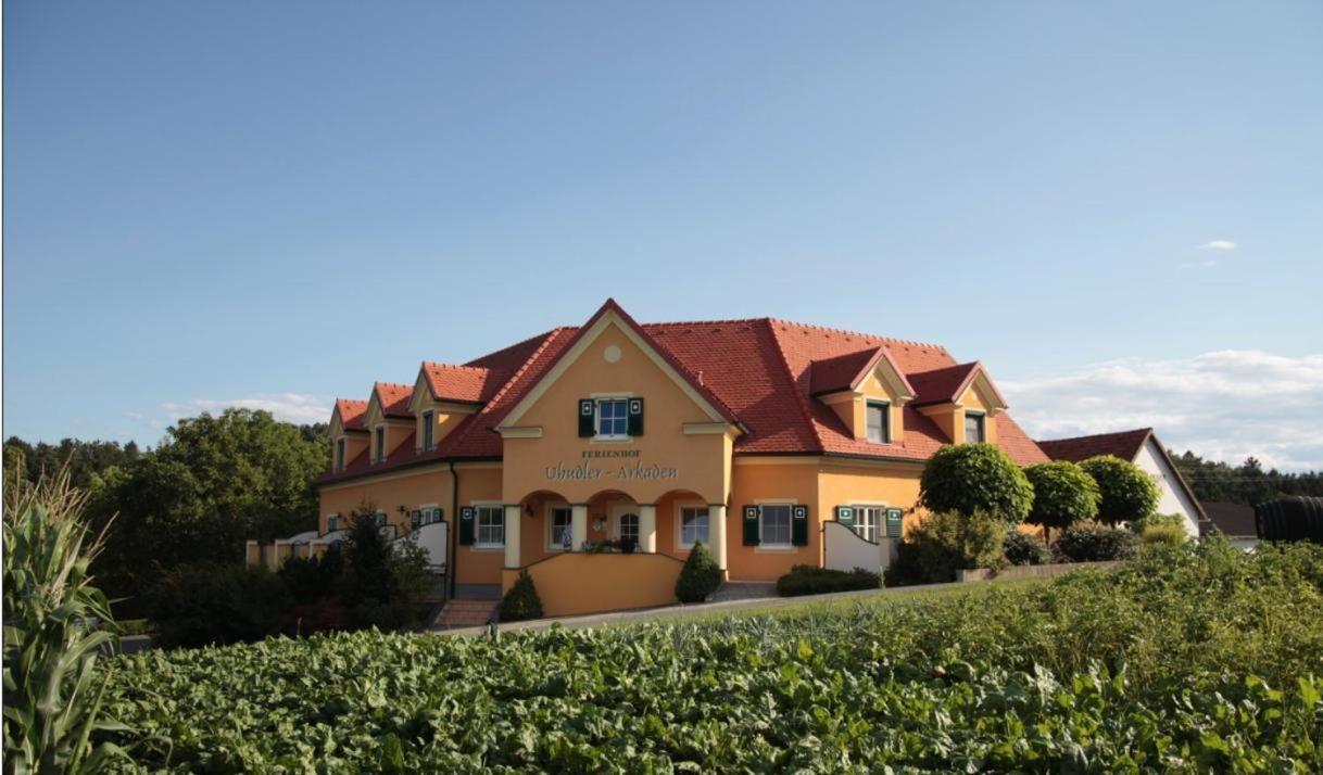 Ferienhof Uhudler-Arkaden Stegersbach Exterior photo